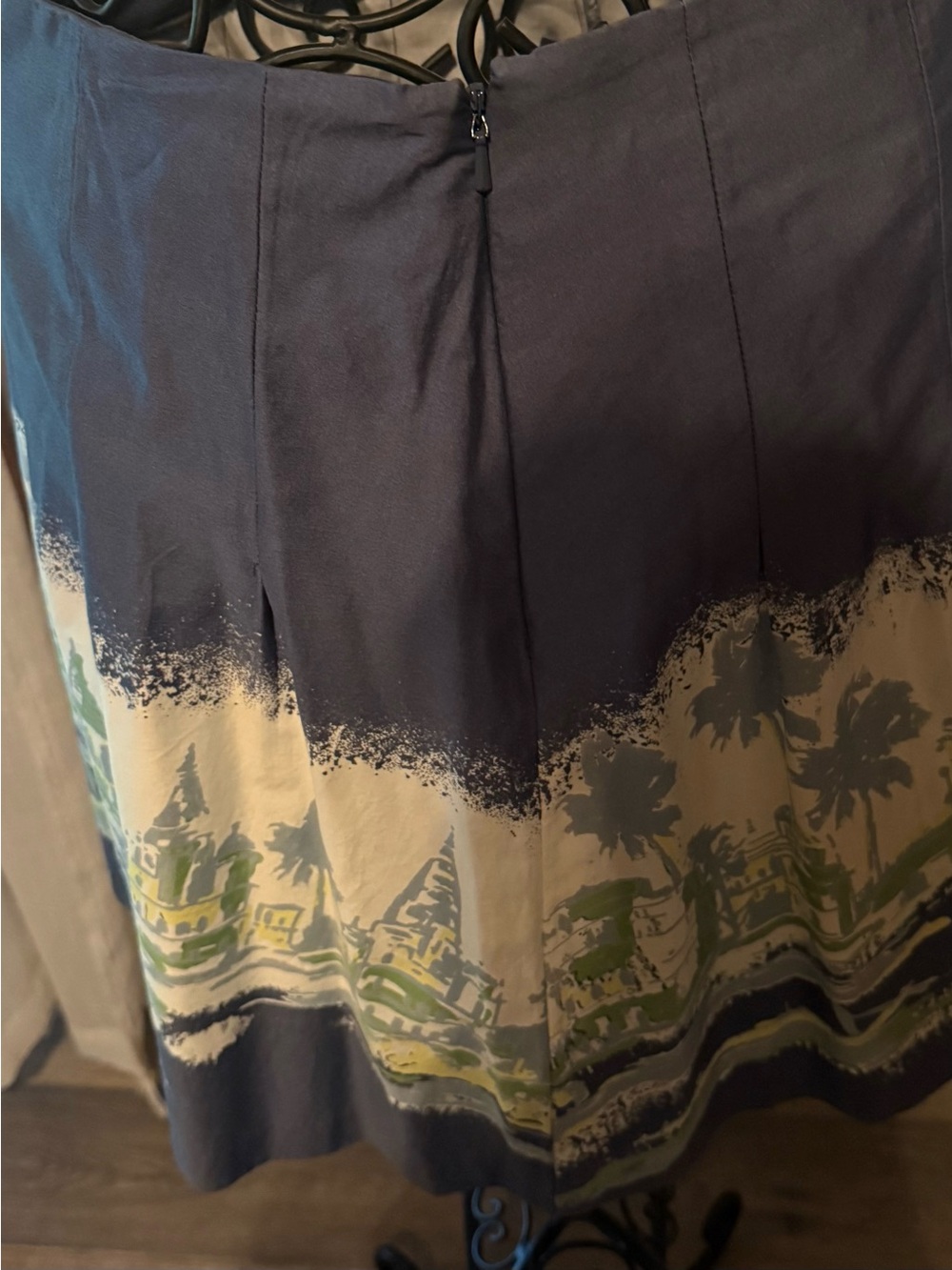 Vintage Y2K Old Navy Tropical Scenic Beach City Pleated Skirt - Size 2 - Picture 4 of 6